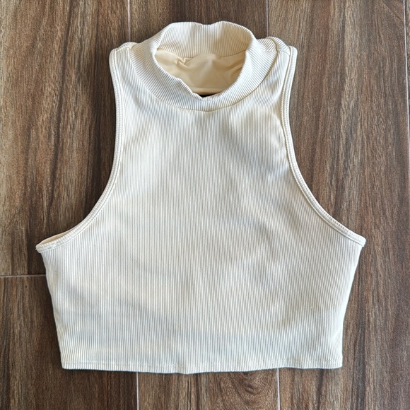 Alo Goddess Rib Cropped Dynamite Tank Top - French Vanilla, M - Picture 5 of 12